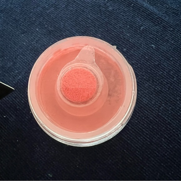 MAC pigment eyeshadow - Picture 2 of 2